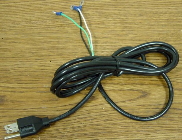 Hoe maak je een lichte controller maken. Kopen of een PLC-eenheid, bij voorkeur een die is makkelijk te gebruiken.