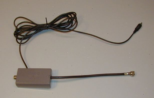 Hoe het aansluiten van een NES. Als u de RF-adapter te gebruiken.